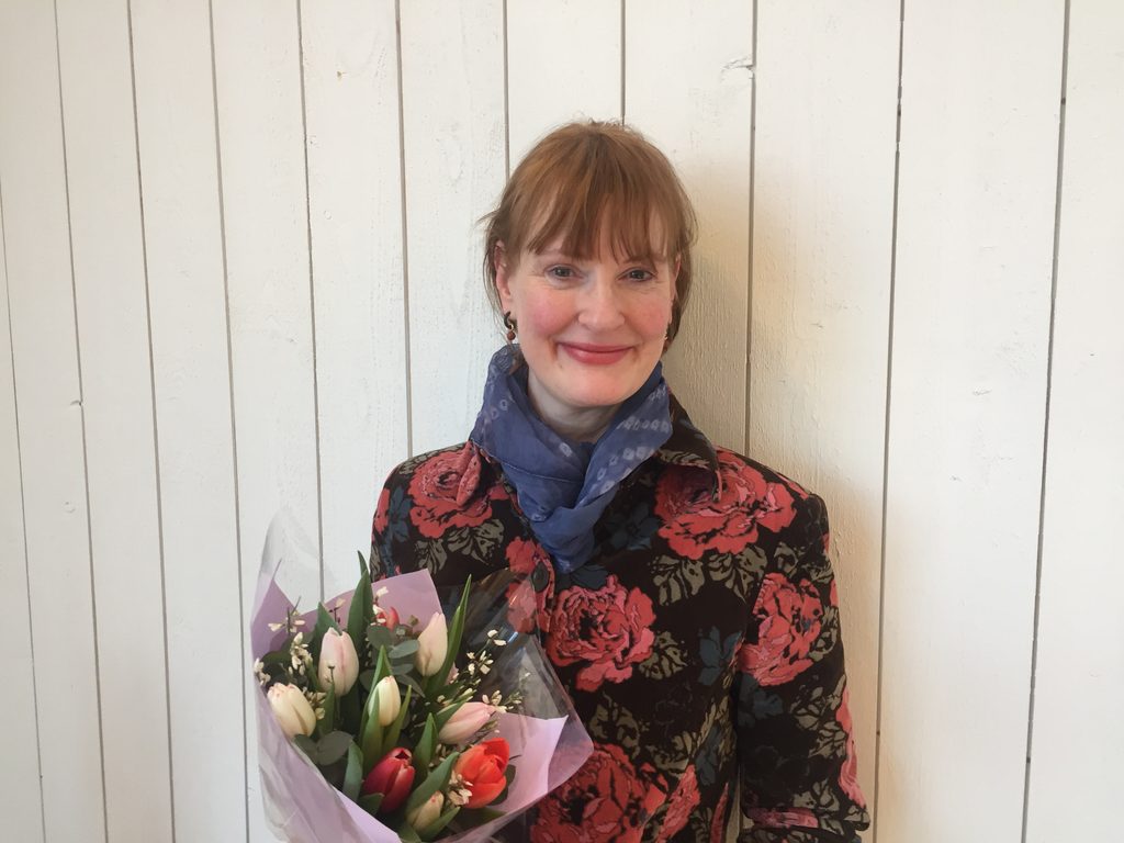 Jag öppnar också upp för individuell coaching med fokus på samspelet mellan det vi säger till oss själva och det vi uttrycker utåt. Välkommen att ta kontakt för ett första utforskande samtal!
